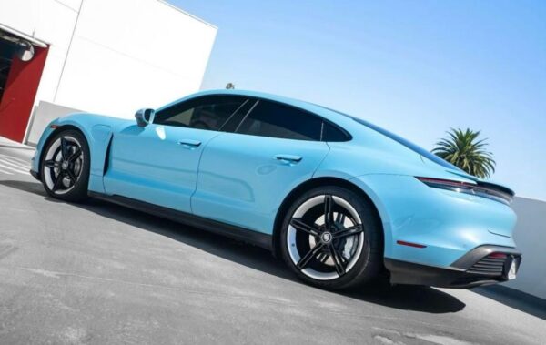 Porshe Taycan 2023 - Image 3